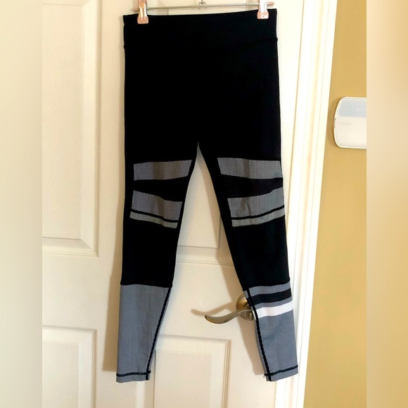 Free add on| lilypod leggings XS - Picture 1 of 2